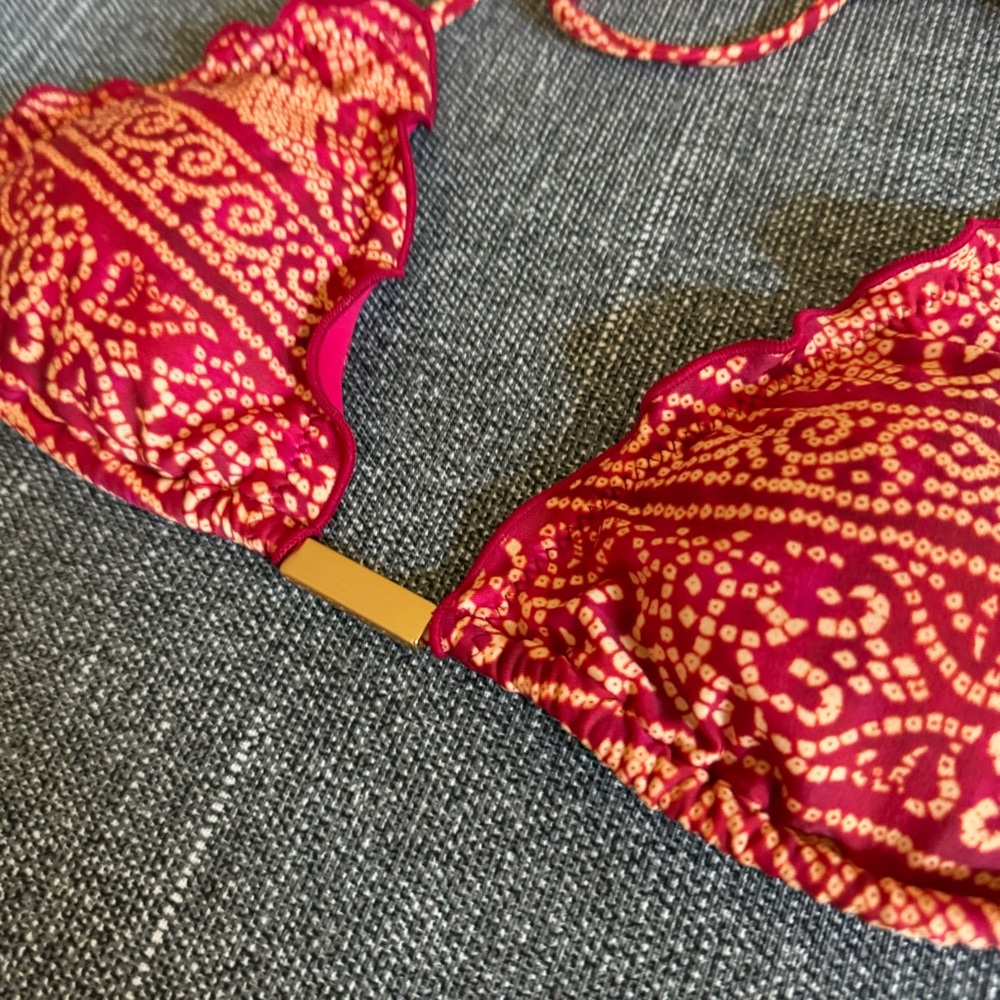 Vix Ripple Bikini Top - Picture 5 of 7